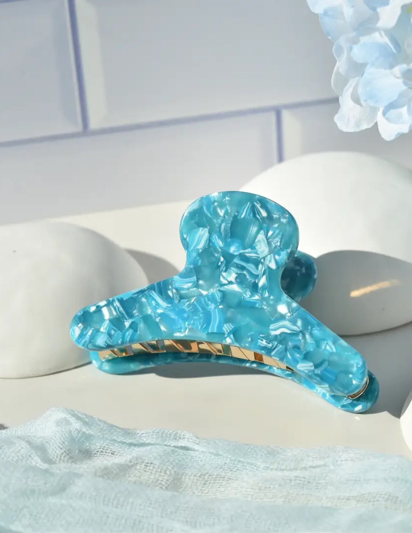 Azure French Claw