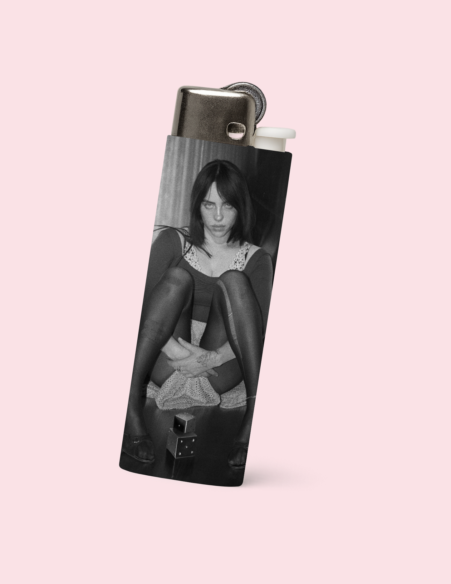 Billie B&W Lighter