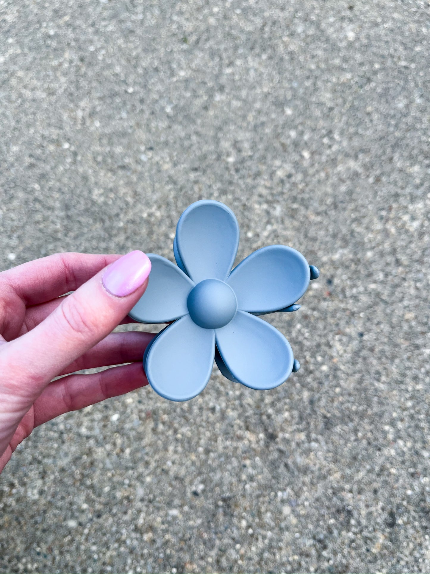 Flower Claw Clip (Assorted Colors)