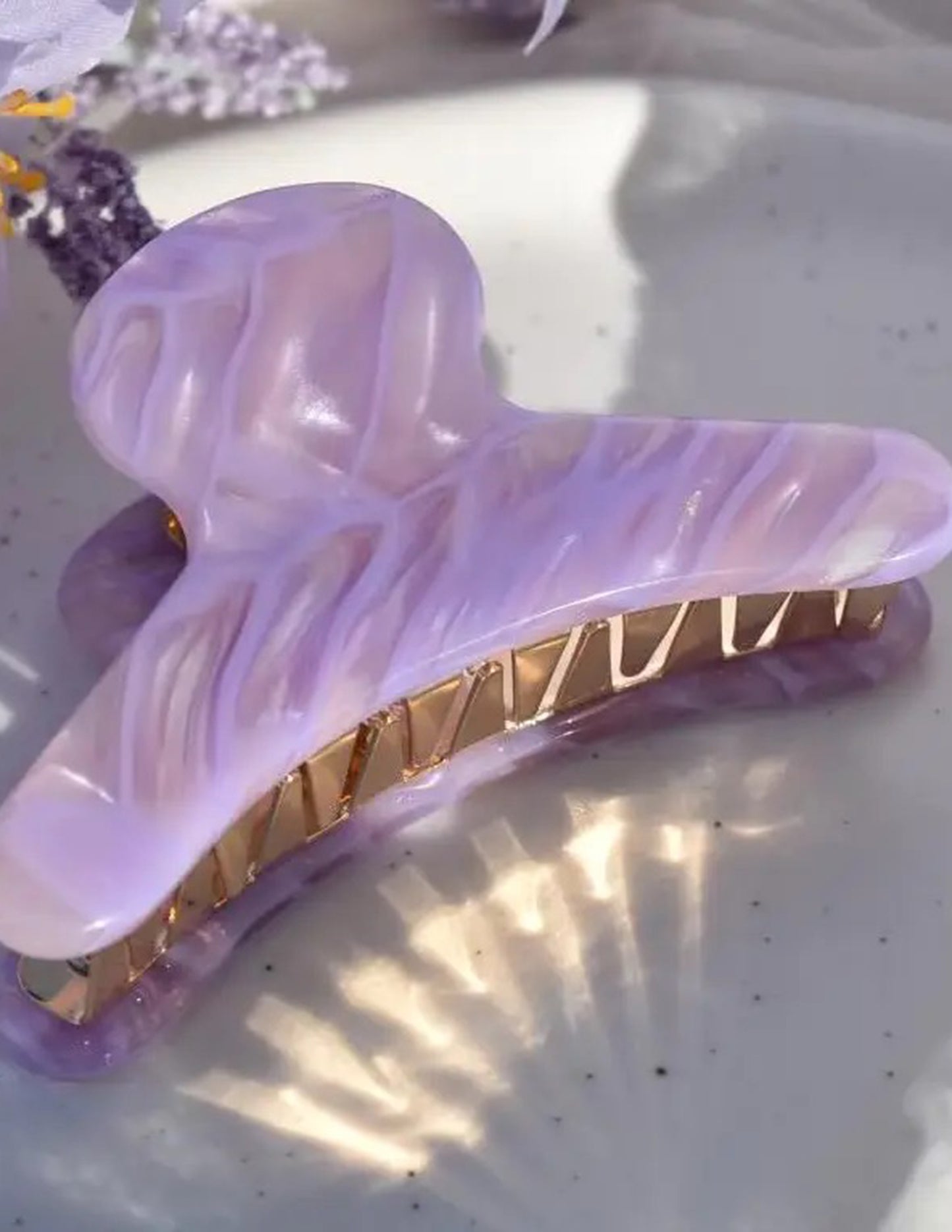 Wisteria French Claw