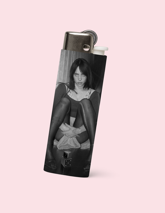 Billie B&W Lighter