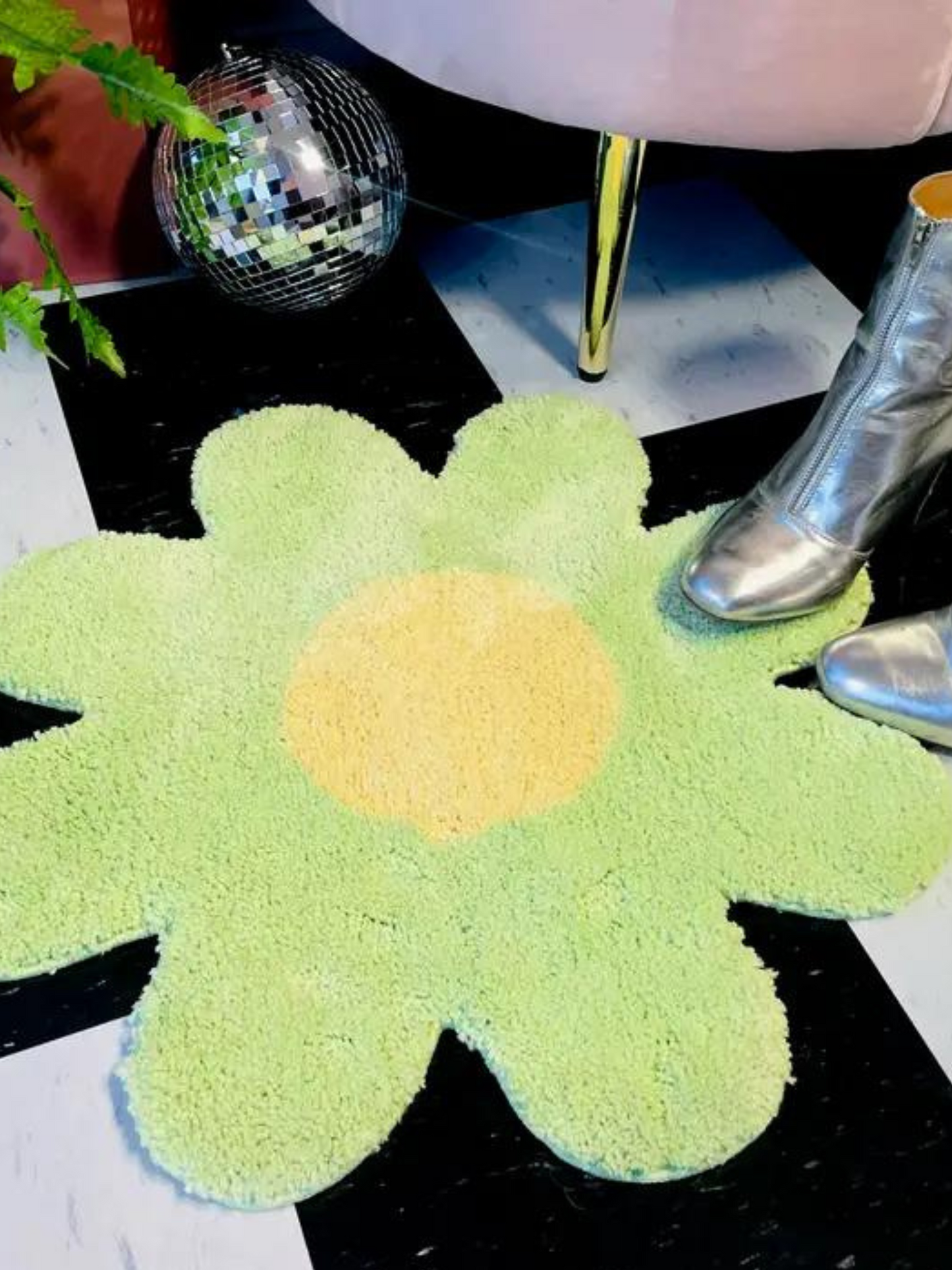 Pistachio Daisy Rug