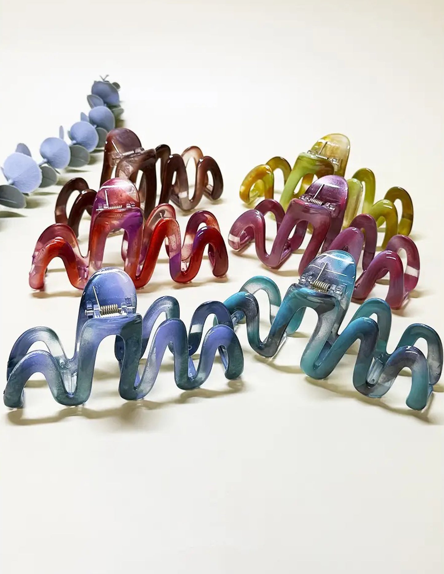 Wavy Multi Tone Hair Claw